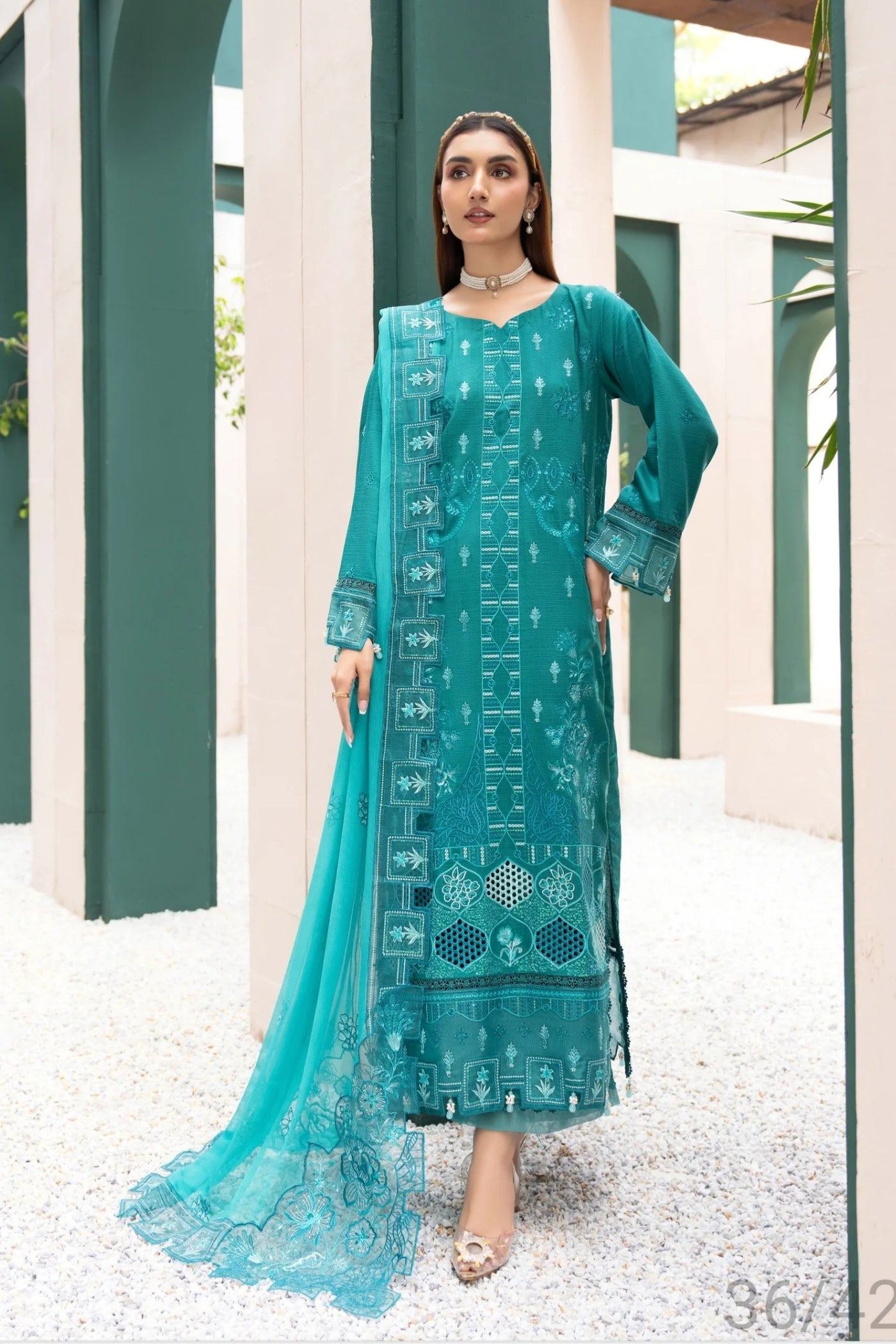 LBART-08 | EMBROIDERED LAWN 3-PC