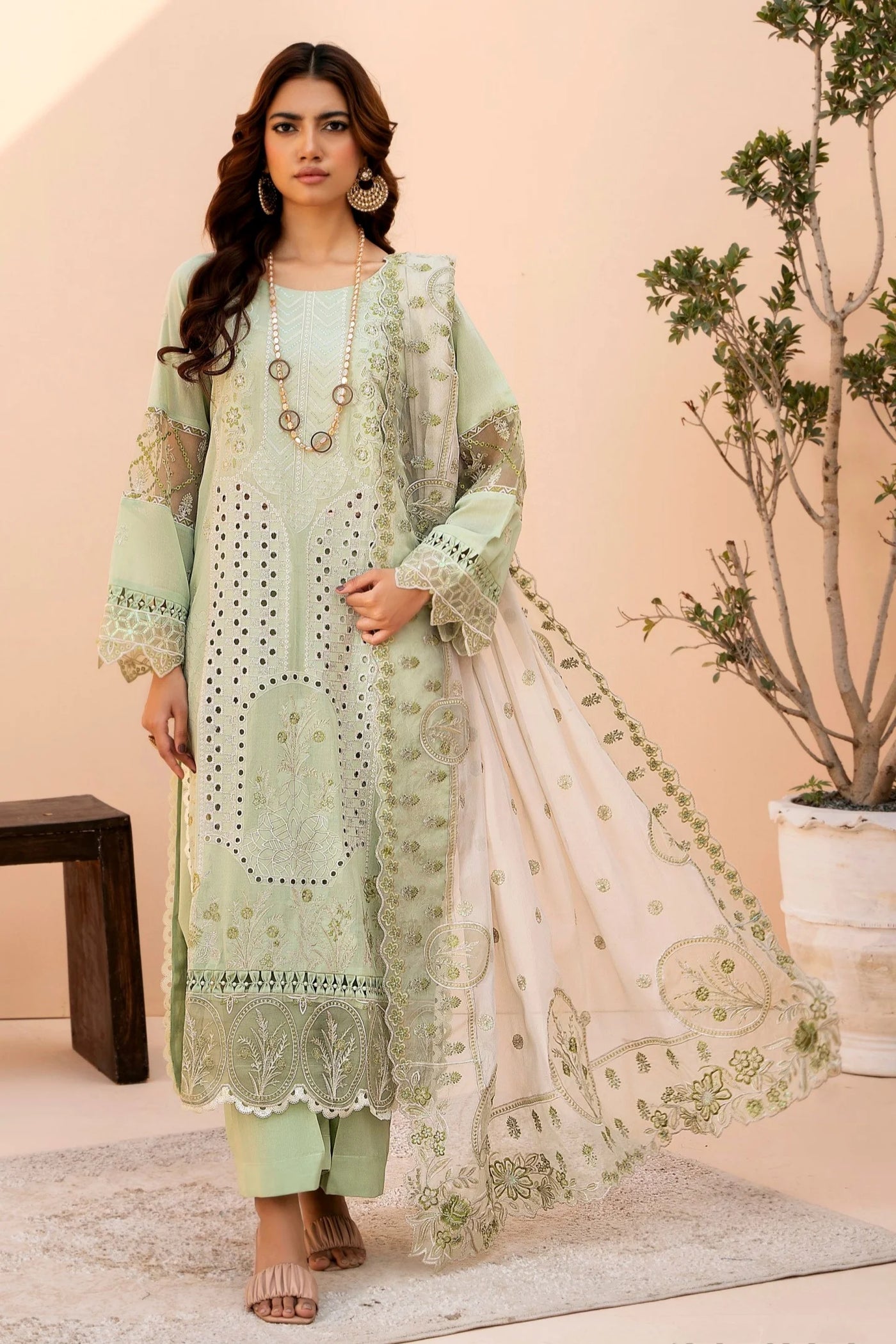 MSART-04 EMBROIDERED SWISS 3-PC